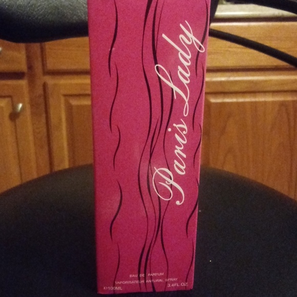 Perfume - Picture 4 of 4